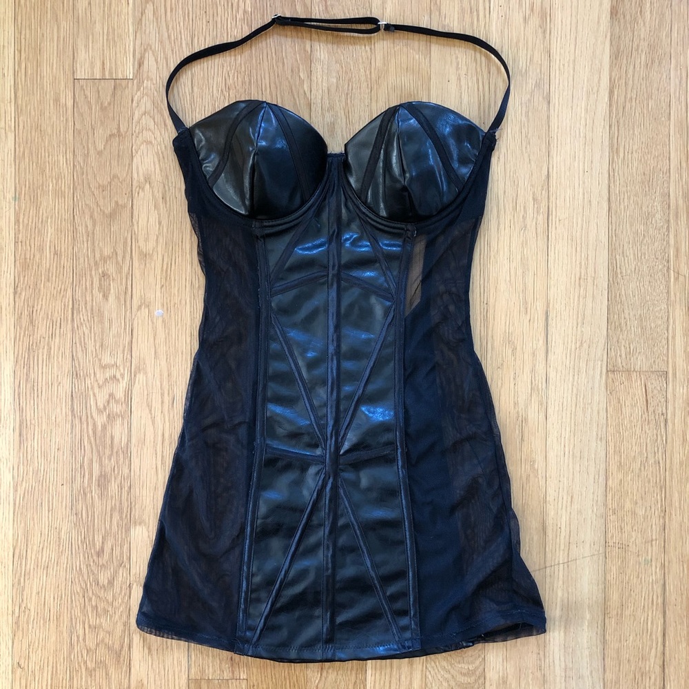 Frederick’s of Hollywood | Black Lingerie